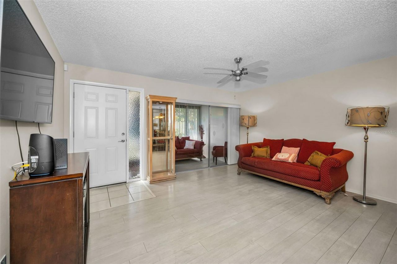 1121 Queen Anne Drive , Unit C, Palm Harbor, FL 34684 Photo