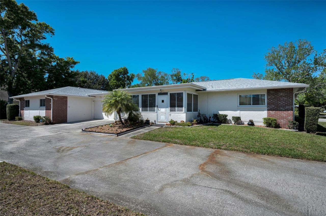 1121 Queen Anne Drive , Unit C, Palm Harbor, FL 34684 Photo