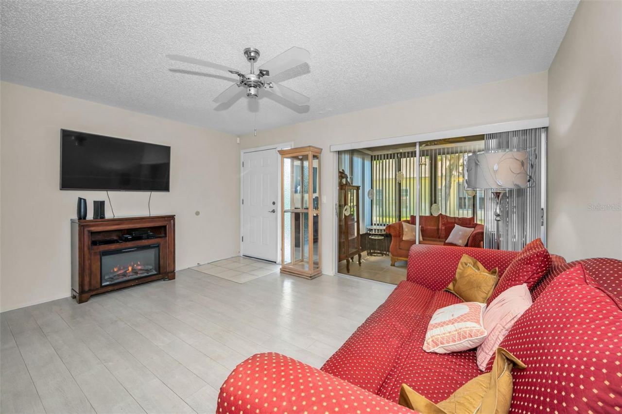 1121 Queen Anne Drive , Unit C, Palm Harbor, FL 34684 Photo