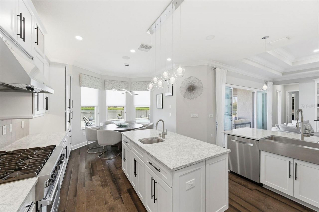 2552 Oakwood Preserve Drive, Wesley Chapel, FL 33543 Photo