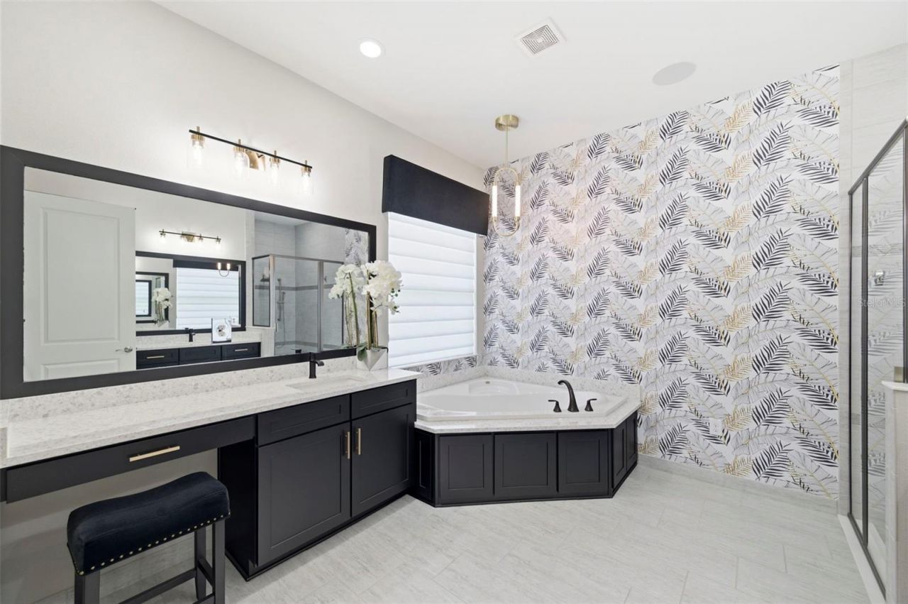 2552 Oakwood Preserve Drive, Wesley Chapel, FL 33543 Photo