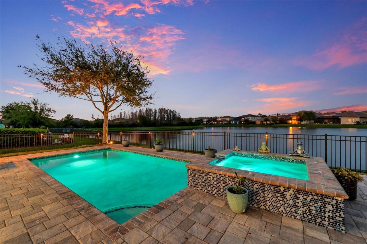 2552 Oakwood Preserve Drive, Wesley Chapel, FL 33543 Photo