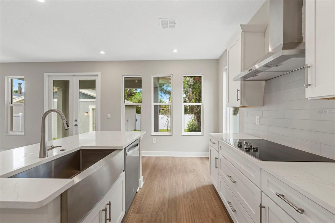 1526 W Arch Street, Tampa, FL 33607 Photo