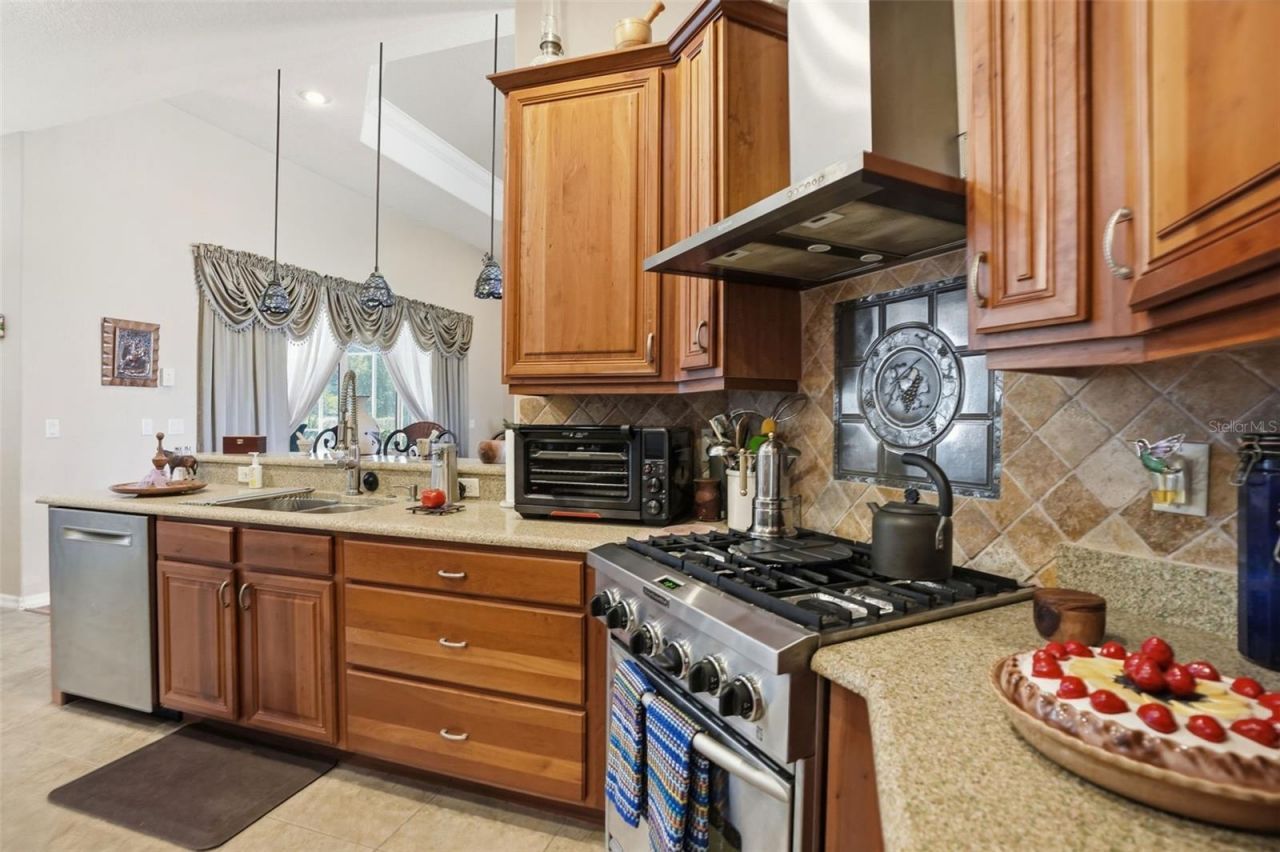 11033 Baywind Court, Weeki Wachee, FL 34613 Photo