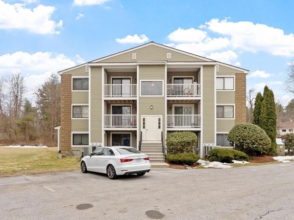3 Bridgeview Circle, Unit 58, Tyngsborough, MA 01879