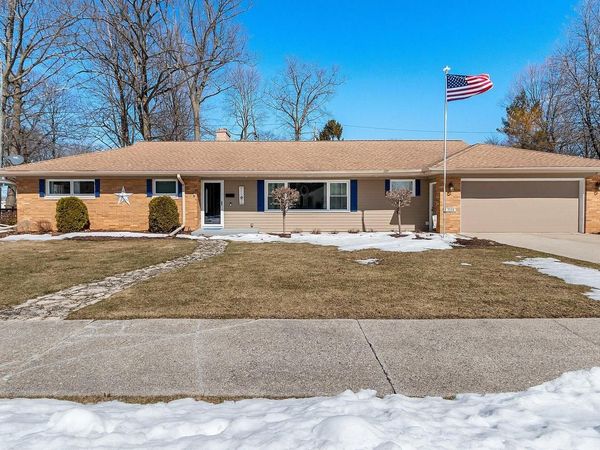 2224 Markham STREET, Manitowoc, WI 54220