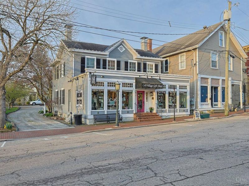 3 Village Square, Glendale, OH 45246 Photo 2