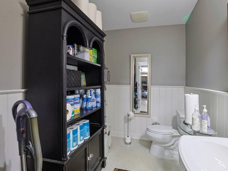 3 Village Square, Glendale, OH 45246 Photo 25