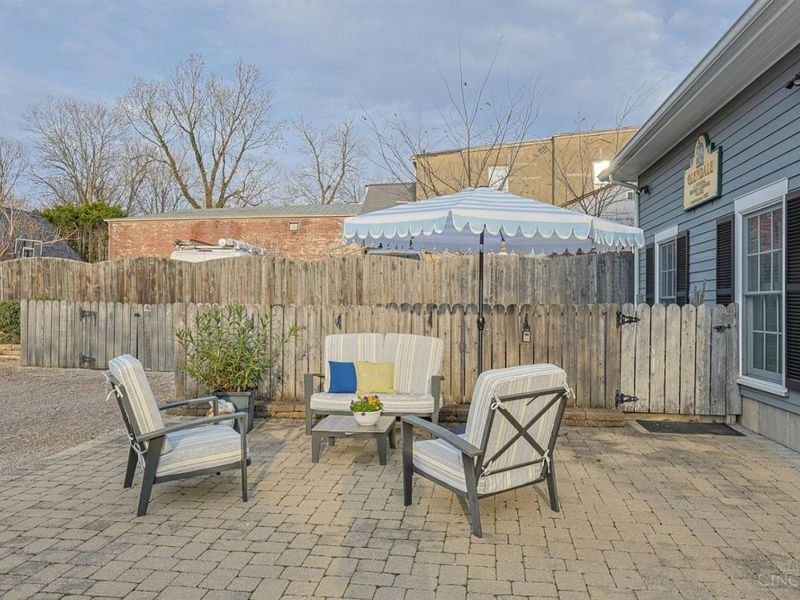 3 Village Square, Glendale, OH 45246 Photo 27