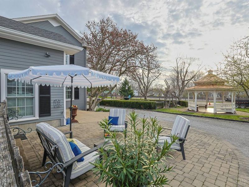 3 Village Square, Glendale, OH 45246 Photo 28