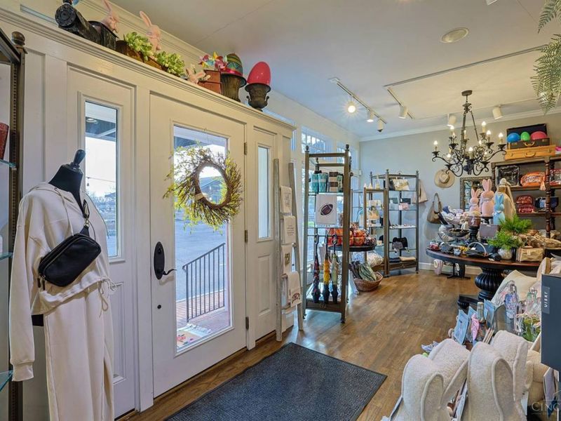 3 Village Square, Glendale, OH 45246 Photo 32