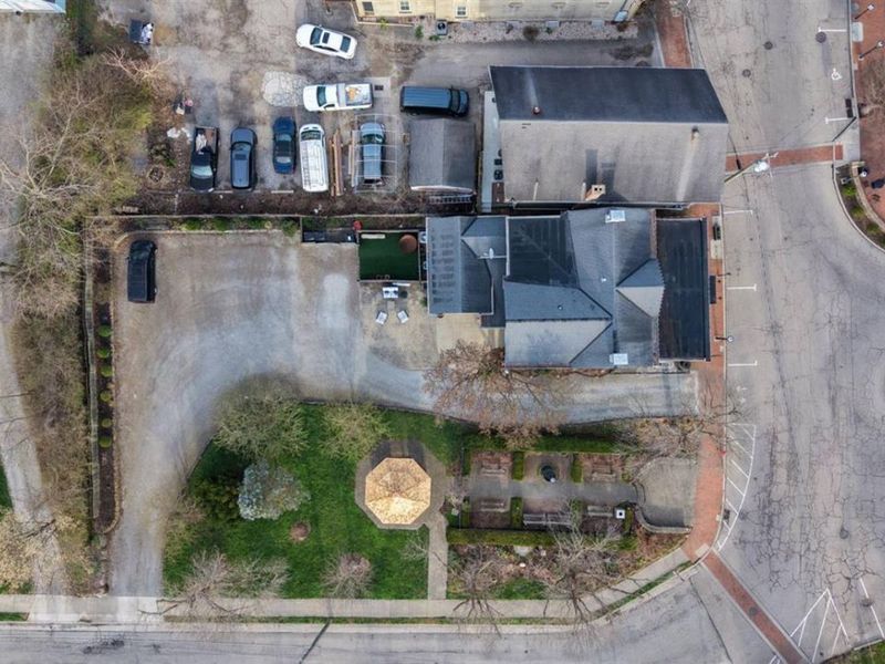 3 Village Square, Glendale, OH 45246 Photo 42