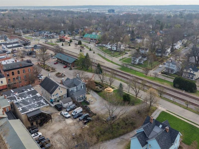 3 Village Square, Glendale, OH 45246 Photo 44