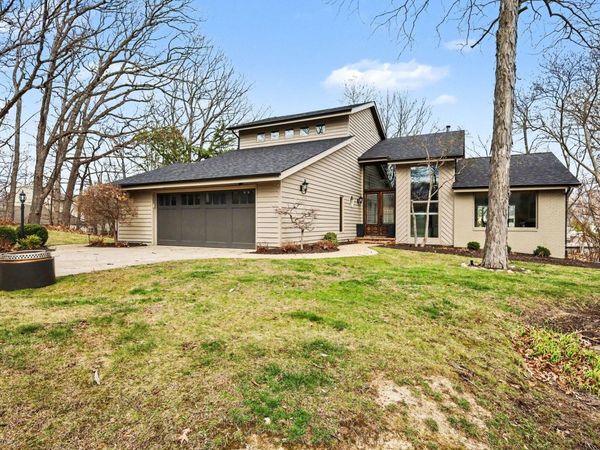 195 Amhurst Place, Valparaiso, IN 46385