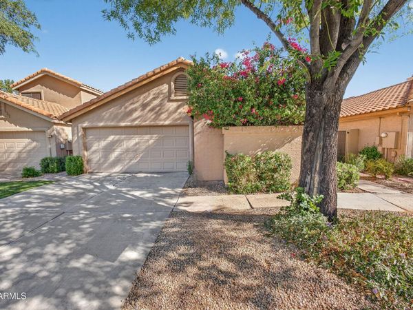 18 E LA VIEVE Lane, Tempe, AZ 85284