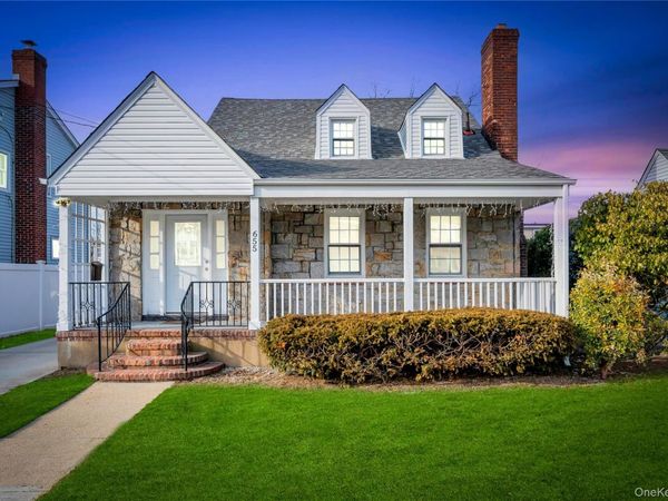 655 Joy Boulevard , Baldwin, NY 11510