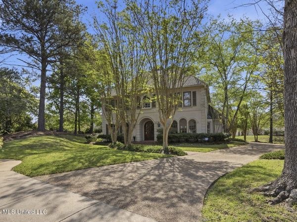 201 Winsmere Way, Ridgeland, MS 39157