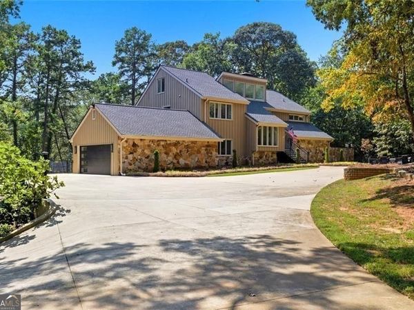 3680 Lamplighter Cove Road, Gainesville, GA 30504