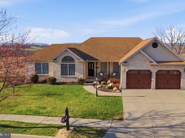 5529 SUMMIT STREET, WHITEHALL, PA 18052