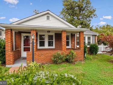 214 E MONROE AVENUE, ALEXANDRIA, VA 22301