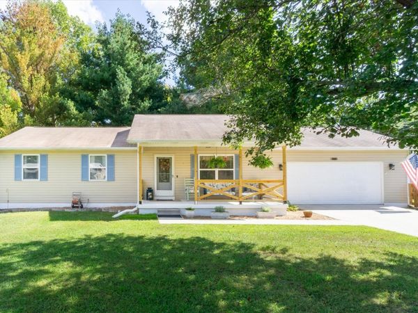 2203 Meadowview Dr , Jamestown, TN 38556