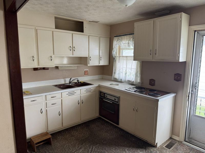 1979 Kenton Street, Springfield, OH 45505 Photo 8