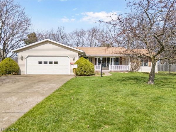 1520 Greenbriar Drive , Ashland, OH 44805