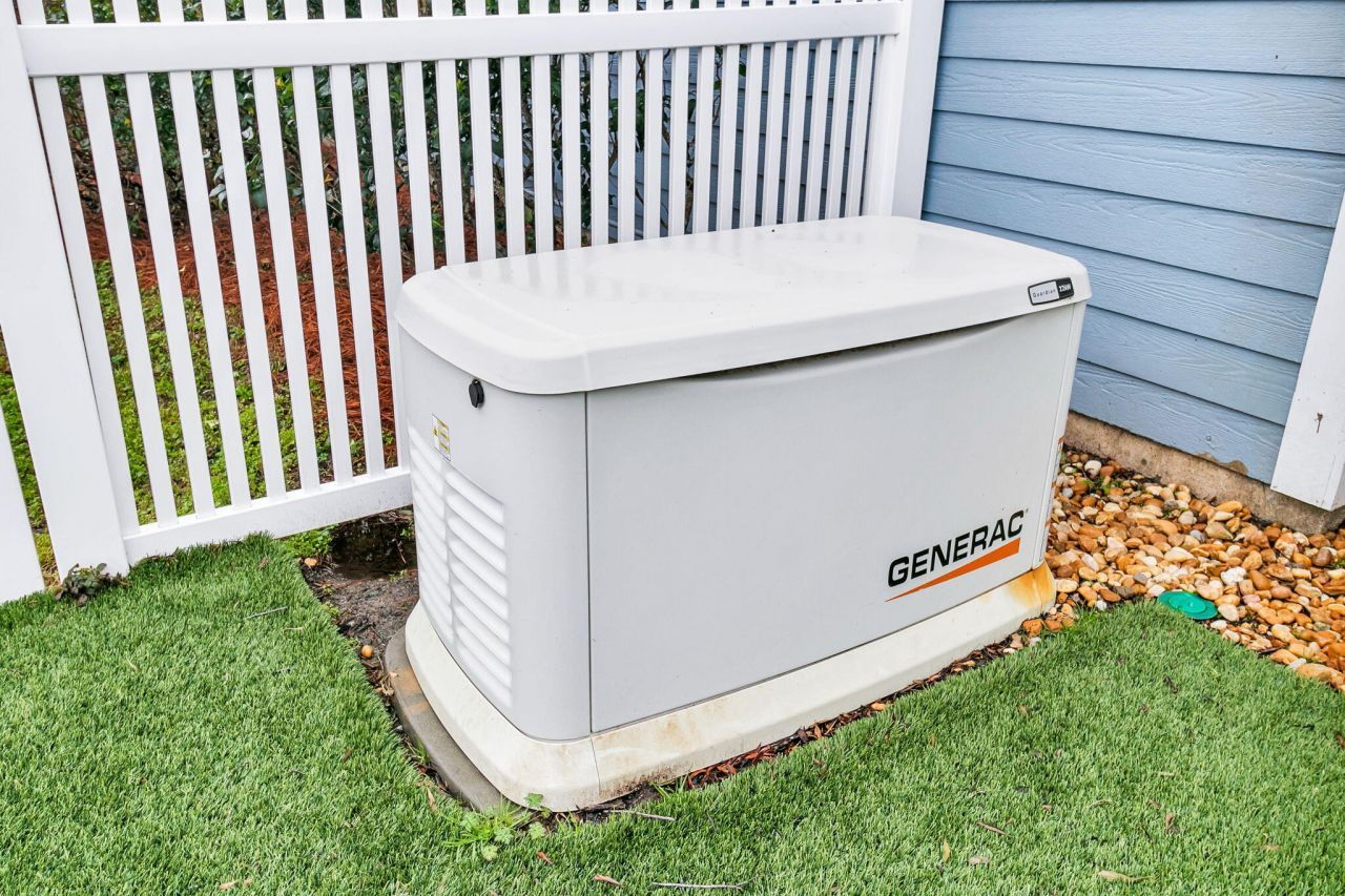 100 Hyacinth Street Photo 32