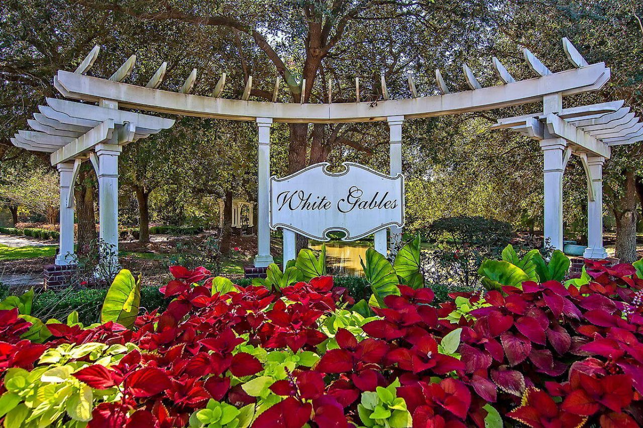 100 Hyacinth Street Photo 47