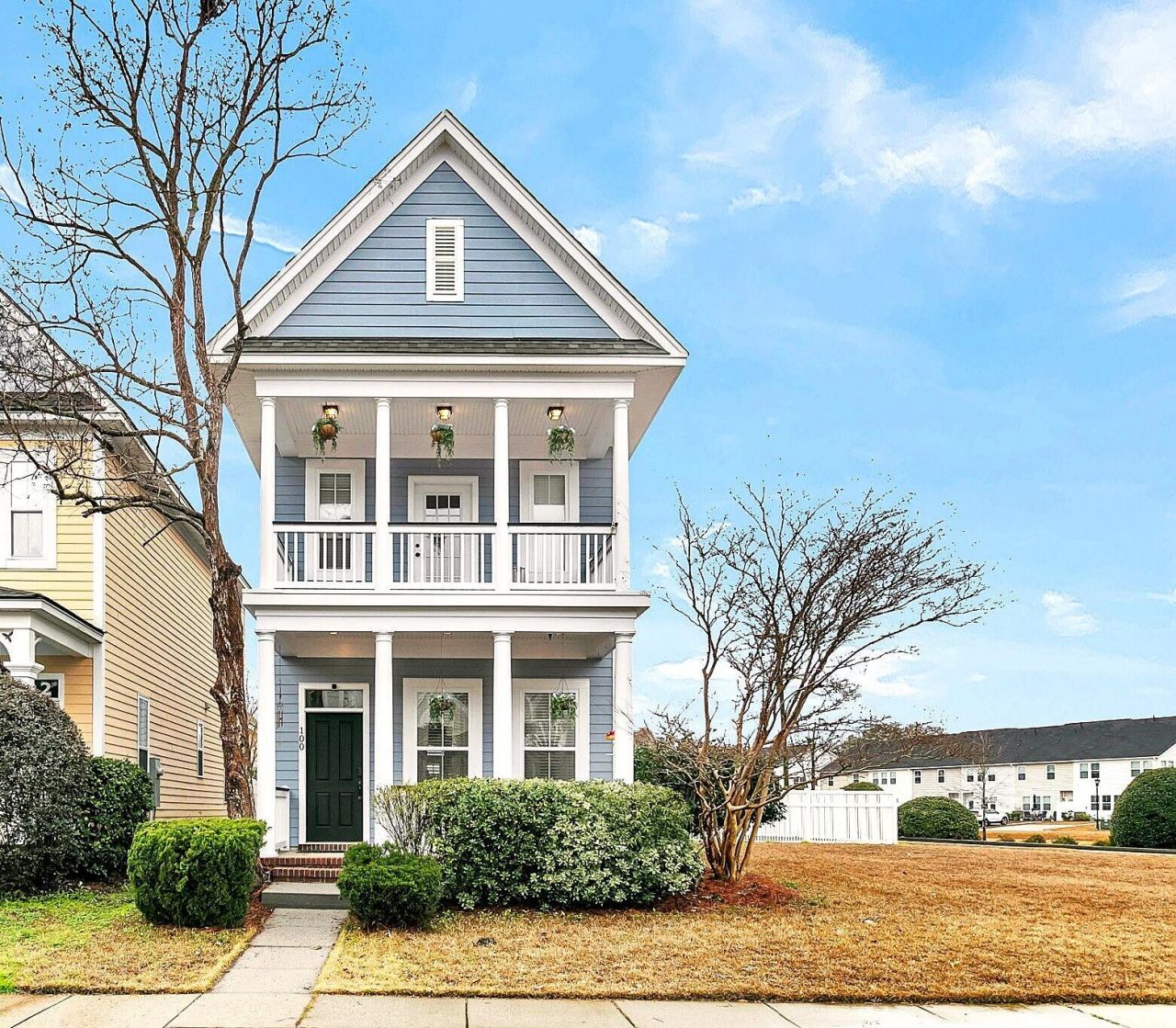 100 Hyacinth Street Photo 52