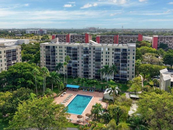 2205 S Cypress Bend Drive, Unit 908, Pompano Beach, FL 33069