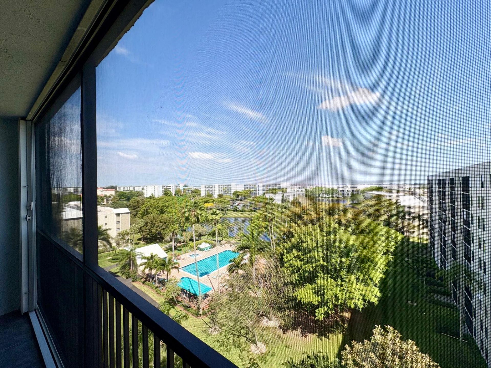 2205 S Cypress Bend Drive, Unit 908, Pompano Beach, FL 33069 Photo