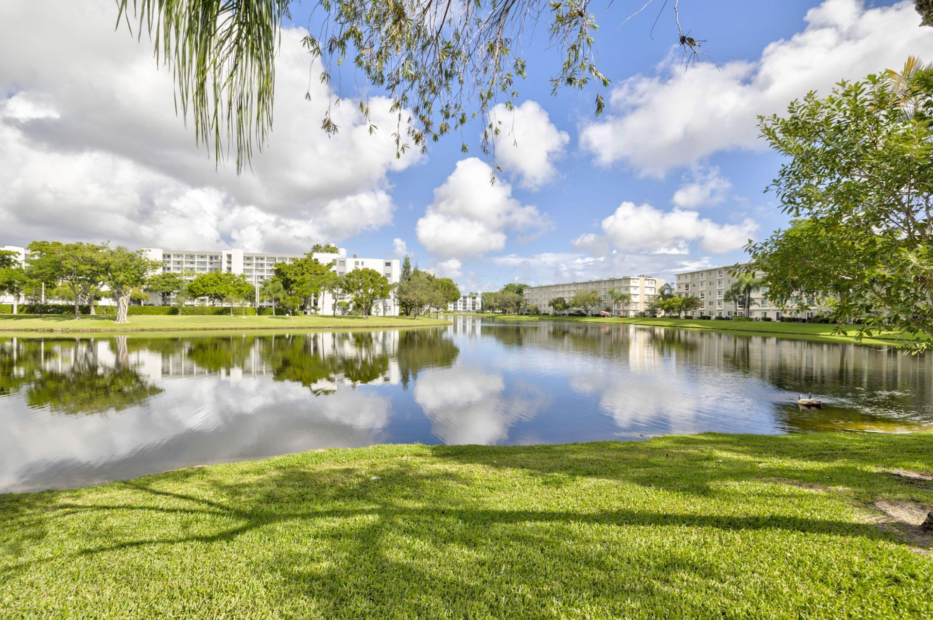 2205 S Cypress Bend Drive, Unit 908, Pompano Beach, FL 33069 Photo