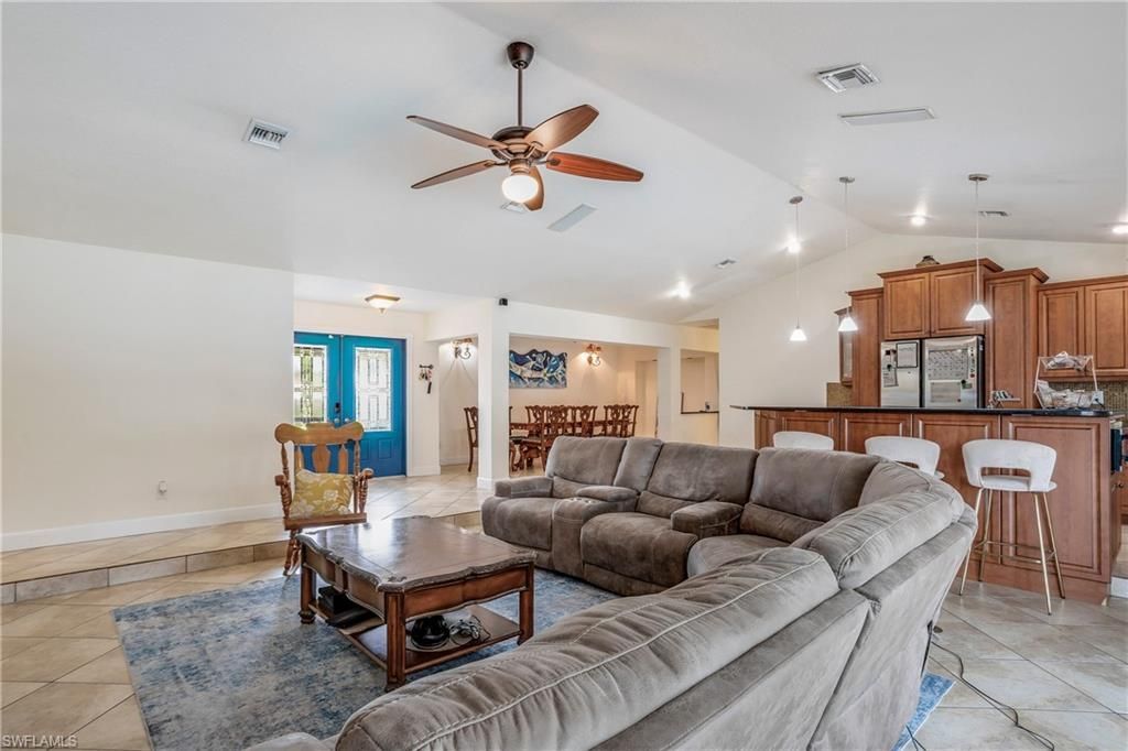 1209 SE 19th St, Cape Coral, FL 33990 Photo