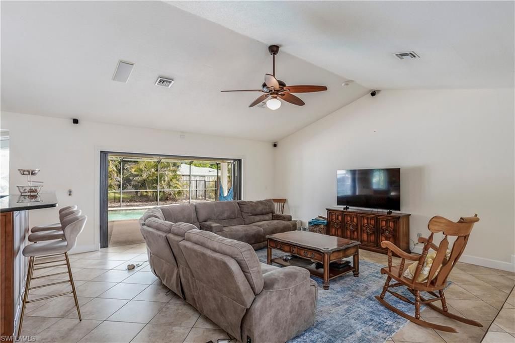 1209 SE 19th St, Cape Coral, FL 33990 Photo