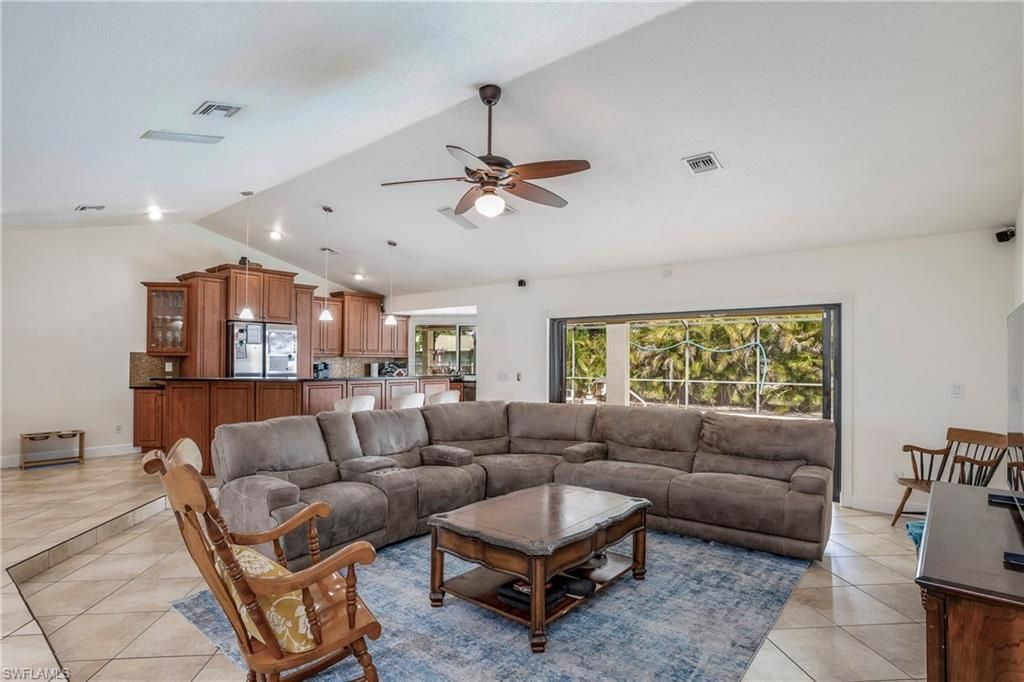 1209 SE 19th St , Cape Coral, FL 33990 Photo