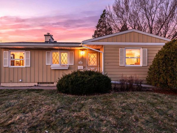 1511 Barclay Street, Saint Paul, MN 55106