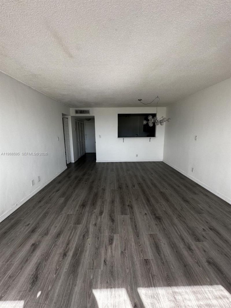 9001 SW 77th Ave C-604, Miami, FL 33156 Photo