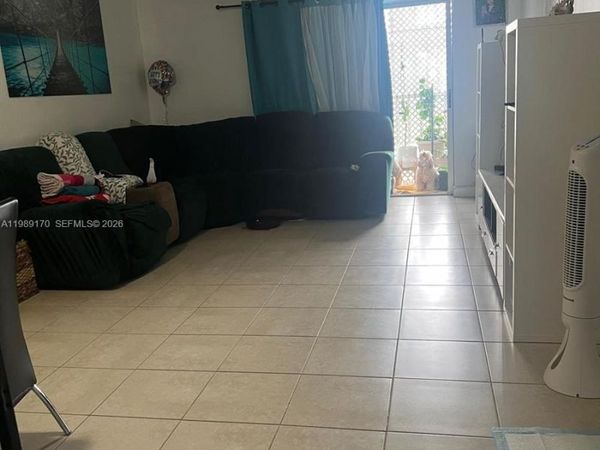 6125 W 20th Ave, Unit 306, Hialeah, FL 33012