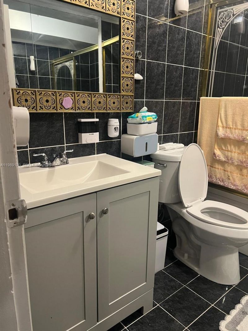 6125 W 20th Ave, Unit 306, Hialeah, FL 33012 Photo