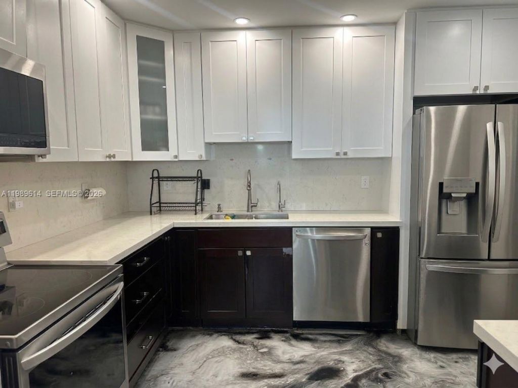 9341 E Bay Harbor Dr , Unit 6C, Bay Harbor Islands, FL 33154 Photo