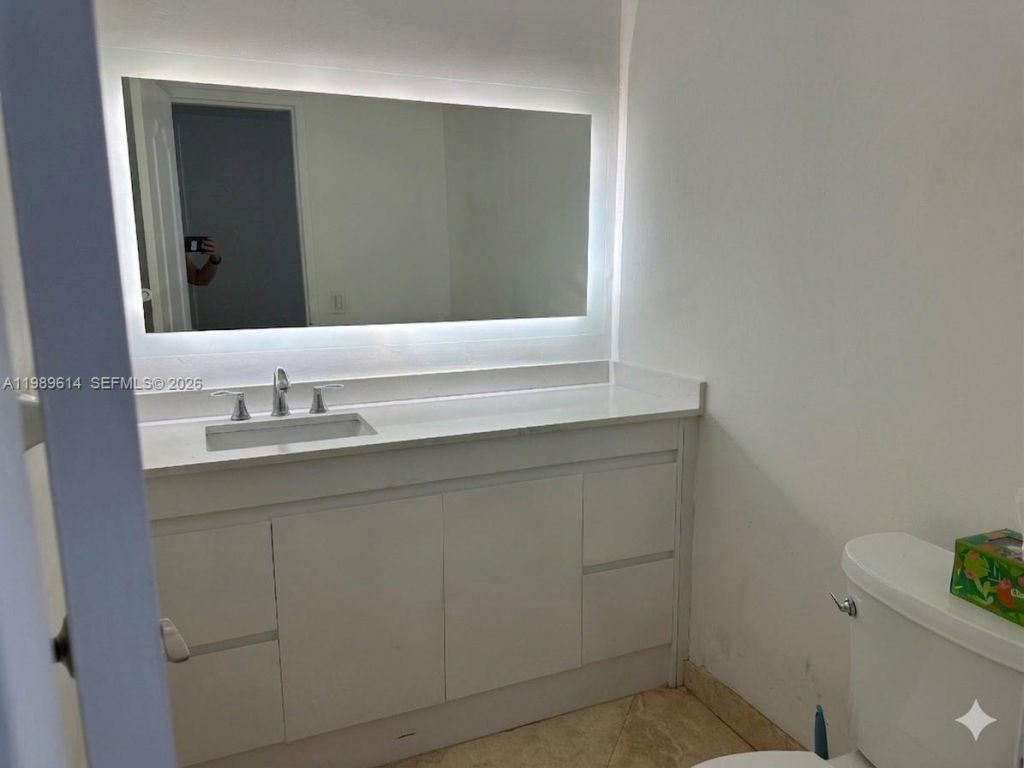 9341 E Bay Harbor Dr , Unit 6C, Bay Harbor Islands, FL 33154 Photo