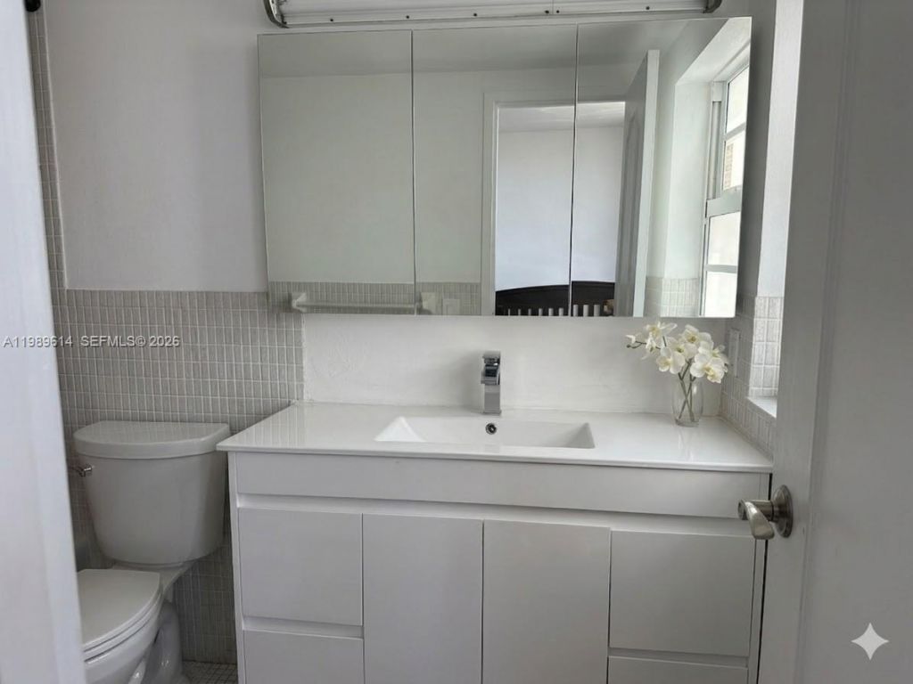 9341 E Bay Harbor Dr , Unit 6C, Bay Harbor Islands, FL 33154 Photo