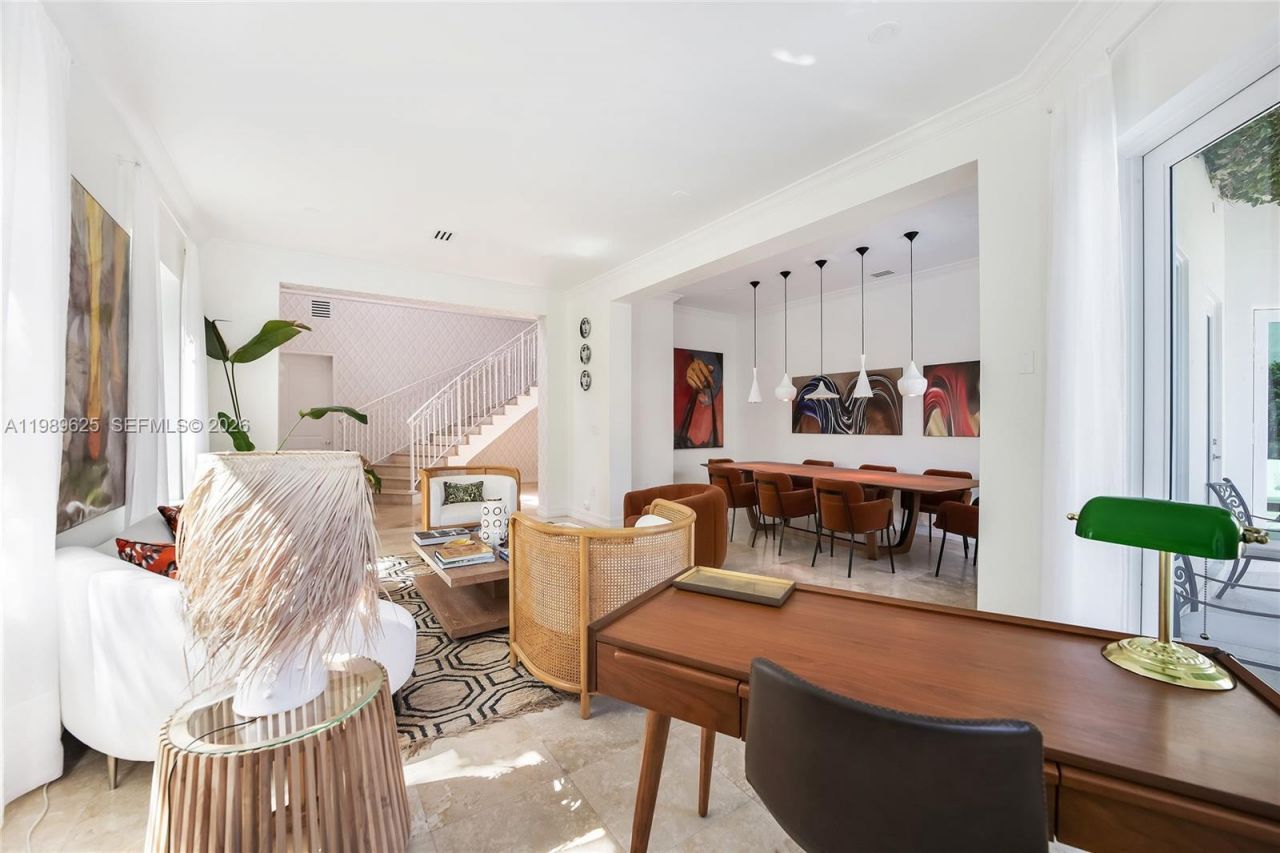 1898 S Miami Ave, Miami, FL 33129 Photo