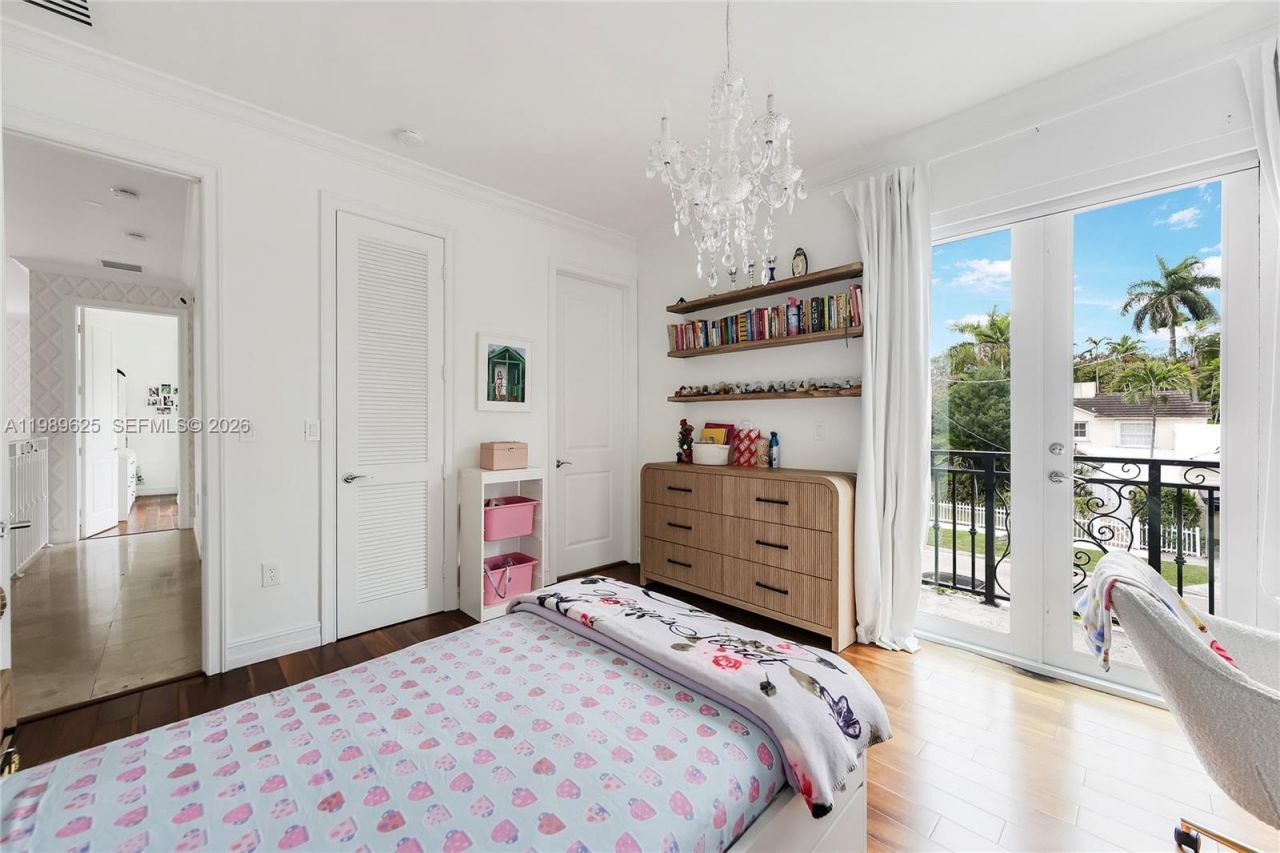 1898 S Miami Ave, Miami, FL 33129 Photo