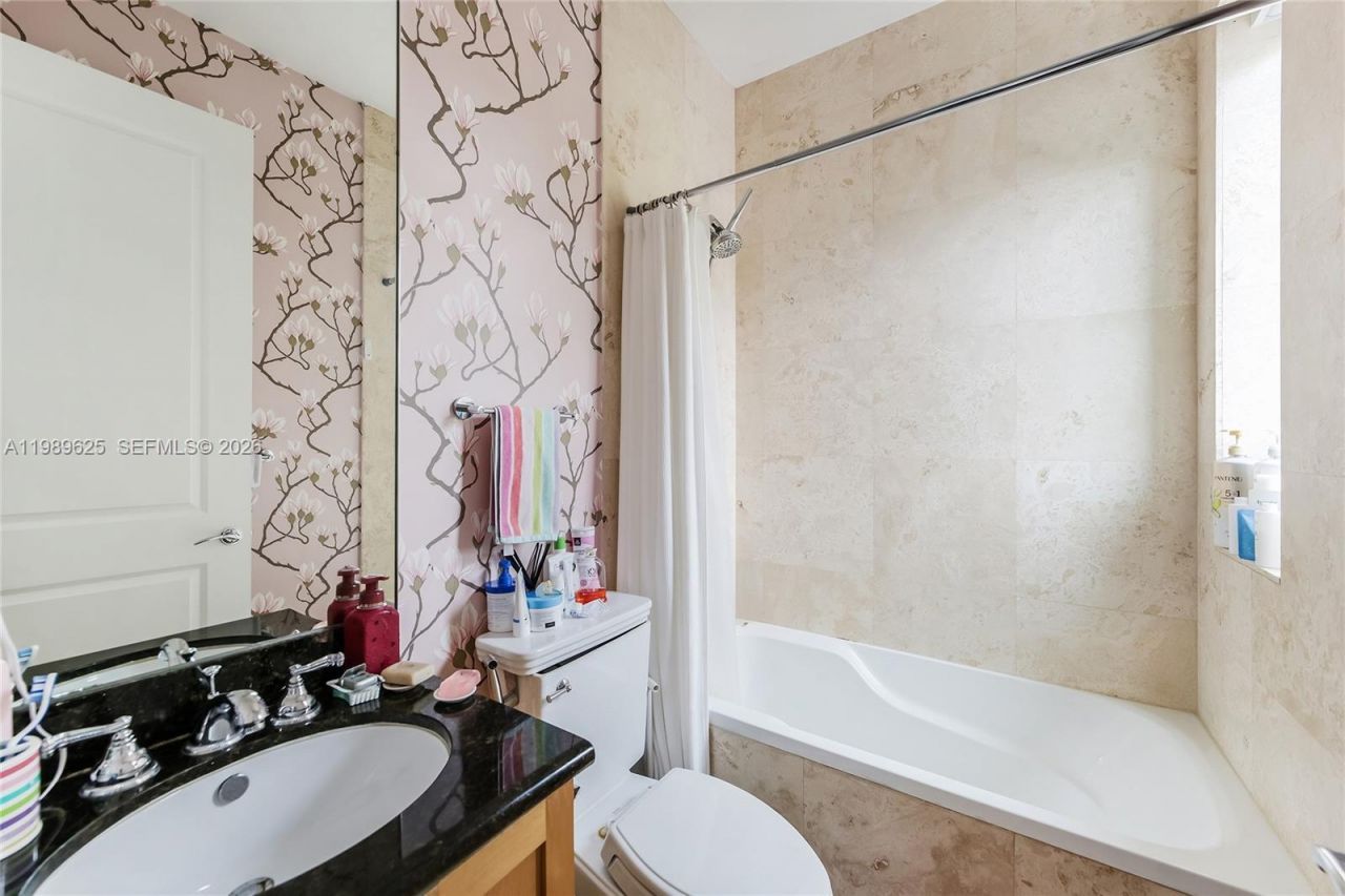 1898 S Miami Ave , Miami, FL 33129 Photo