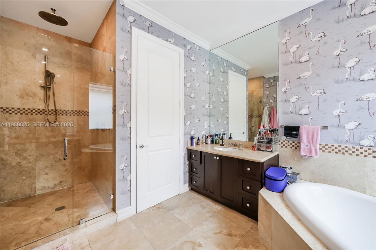 1898 S Miami Ave , Miami, FL 33129 Photo