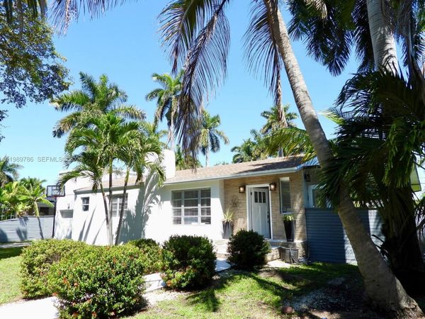 715 Hollywood Blvd, Hollywood, FL 33019
