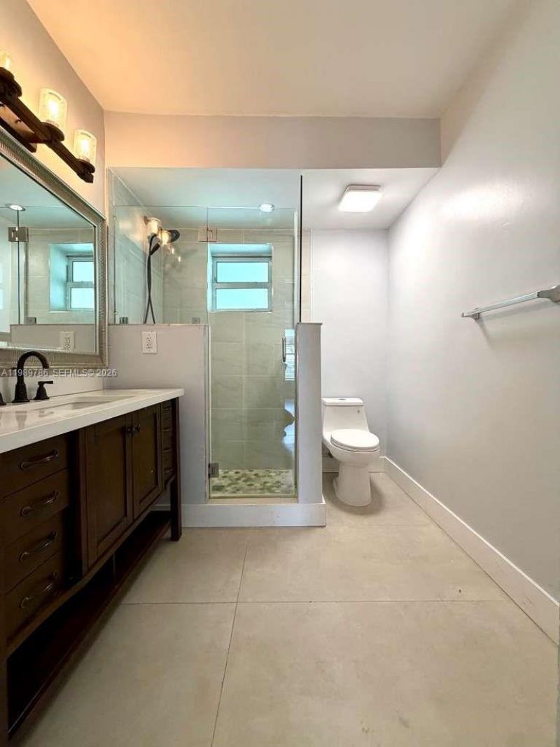 715 Hollywood Blvd, Hollywood, FL 33019 Photo