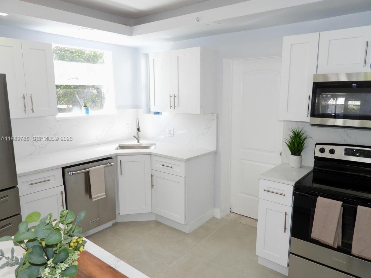 715 Hollywood Blvd, Hollywood, FL 33019 Photo
